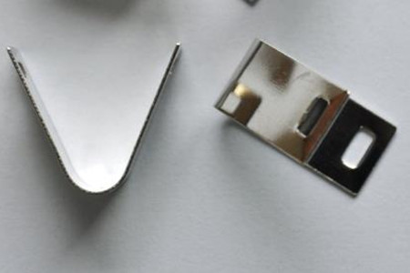 五金彈片加工時(shí)的常見(jiàn)外觀缺陷及解決方法